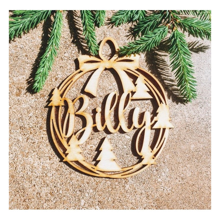 Bola de Navidad de Madera Personalizada con Nombre – Decoración Navideña Única