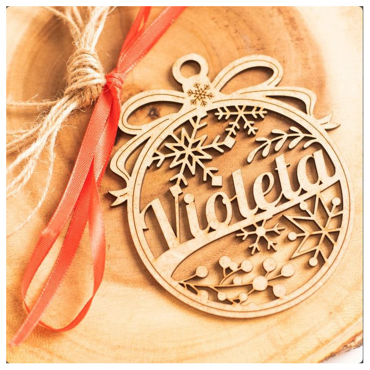 Bola de Navidad de madera personalizada – Modelo Original Elegante – 10 cm