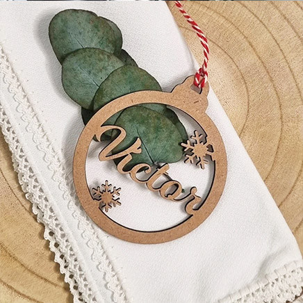 Ideas originales para decorar con bolas de Navidad personalizadas